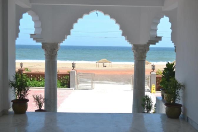 اتاق استاندارد با چشم‌انداز دریا, Nrs Royal Palace
