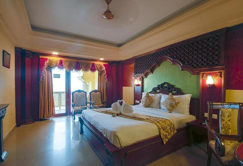 اتاق استاندارد با چشم‌انداز دریا, Nrs Royal Palace