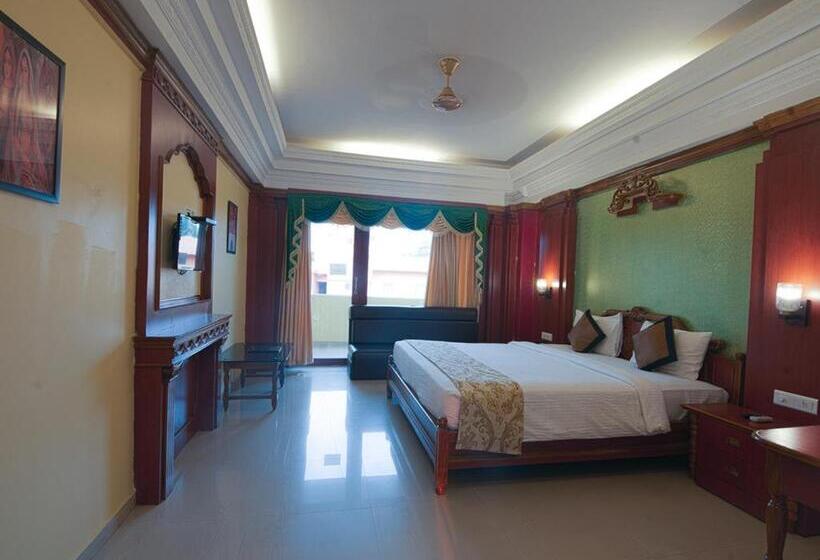 اتاق لوکس با بالکن, Nrs Royal Palace