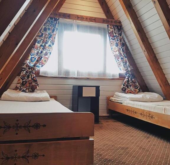 کلبه ییلاقی, Połoniny Resort