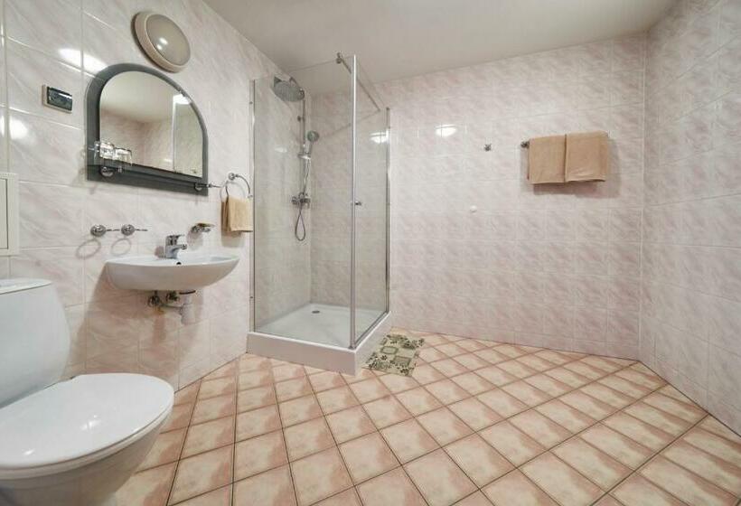 Family Suite, Hostel Relaks