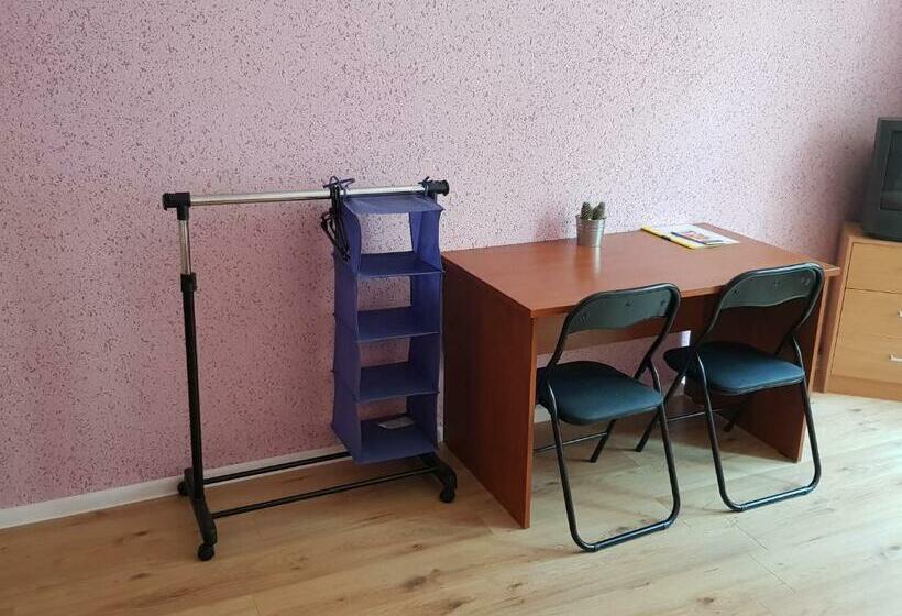 スタンダードトリプルルーム, Kaktus Guest House