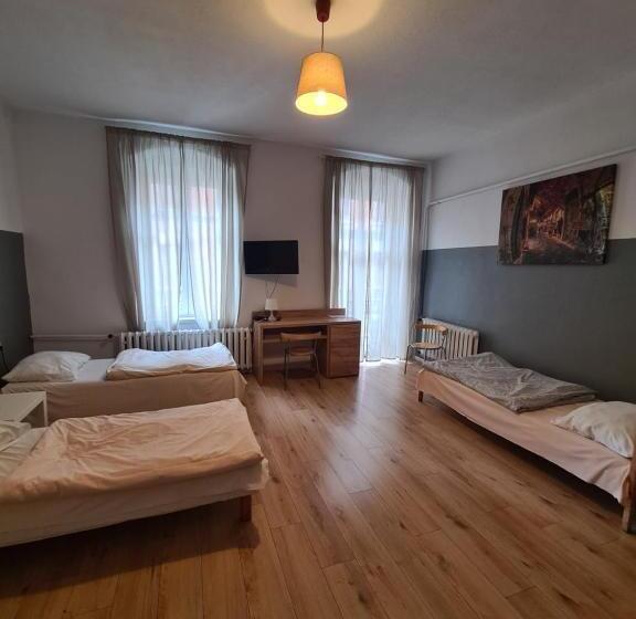 スタンダードトリプルルーム, Kaktus Guest House