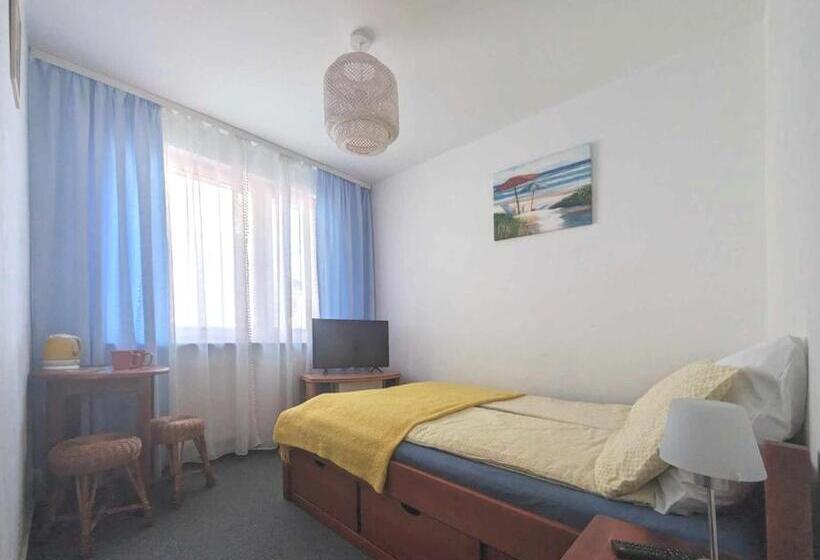 Номер Basic, Florian   Tuż Przy Plaży