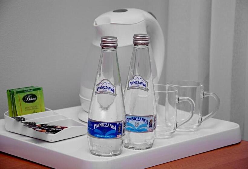 Студия Стандарт, Hyrny