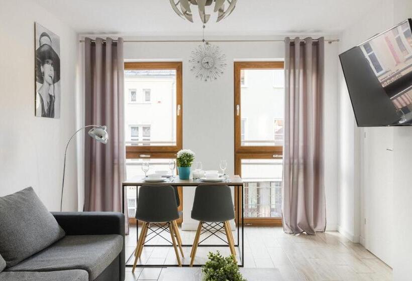 Апартаменты Superior 1 Спальня, Apartamenty Bałtyckie   Grand Baltic   Wifi, Klimatyzacja, Sala Zabaw, Taras Wypoczynkowy, Centrum U