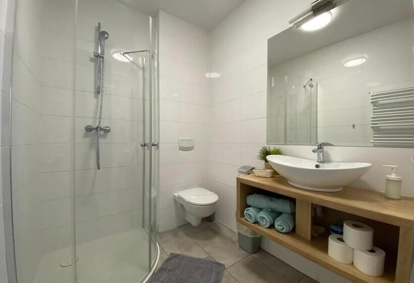 Студия Стандарт, Apartamenty Bałtyckie   Grand Baltic   Wifi, Klimatyzacja, Sala Zabaw, Taras Wypoczynkowy, Centrum U