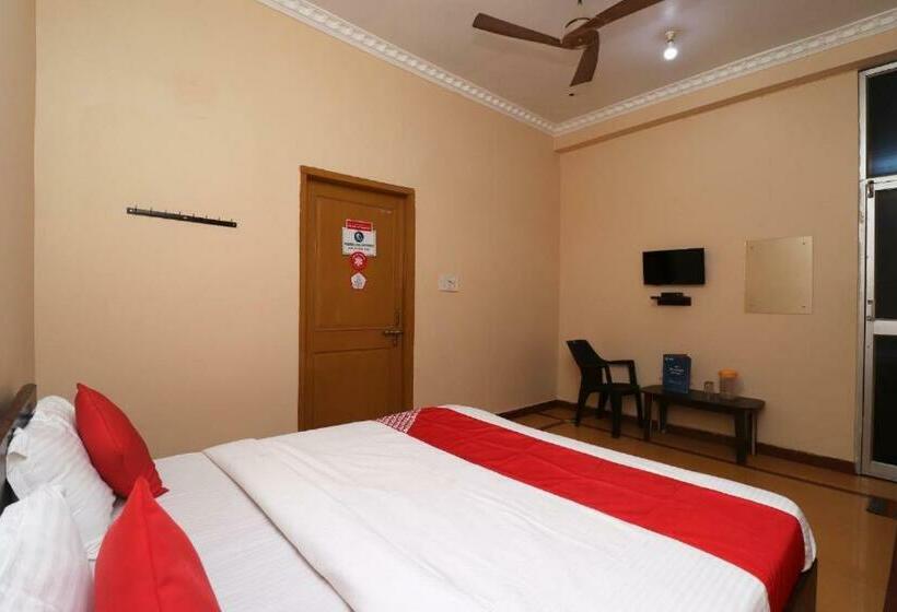 Трехместный Номер Классика, Oyo Flagship 80747 Bijaya Homes