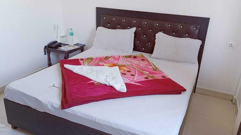 Трехместный Номер Классика, Oyo 80672a  Paradise Inn