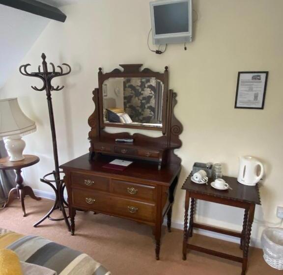 패밀리 룸 산 전망, The Crown Inn Longtown