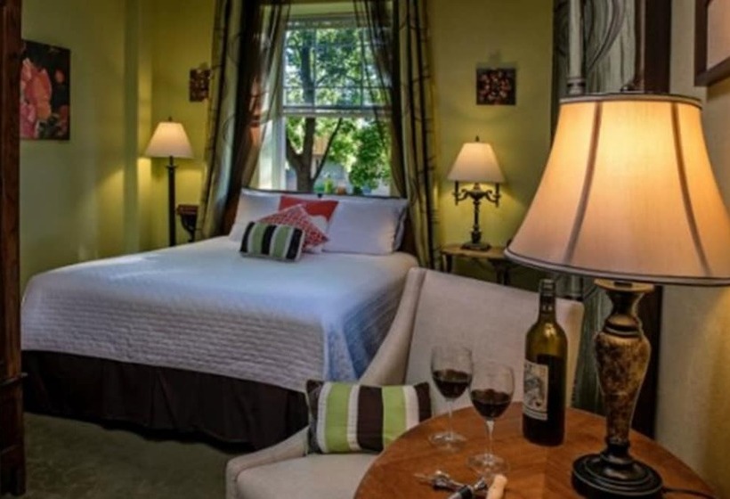 Номер Стандарт, The Roosevelt Inn