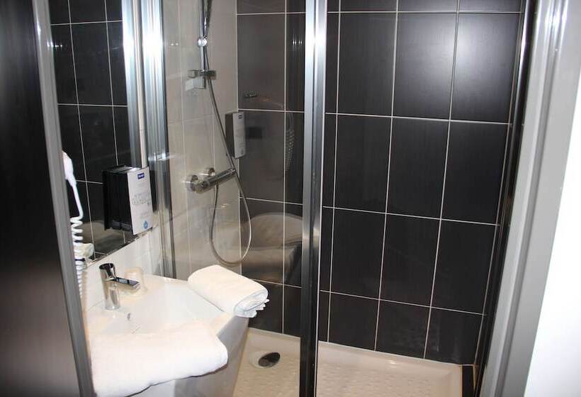Номер Стандарт, Kyriad Saint Quentin En Yvelines  Montigny