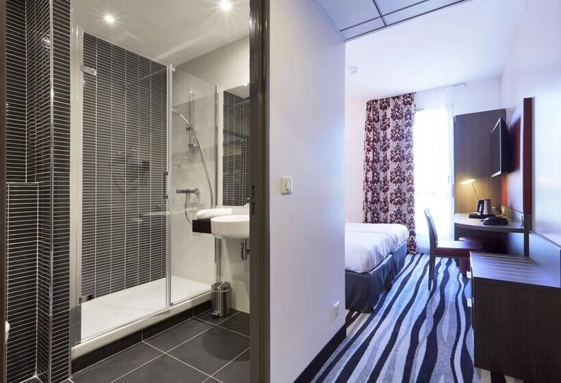 Номер Superior, Kyriad Saint Quentin En Yvelines  Montigny