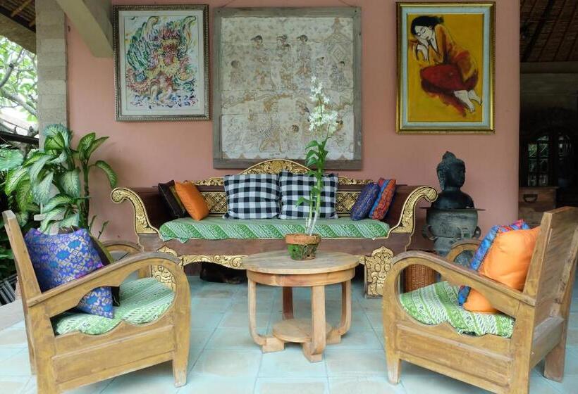 Номер Deluxe, Puri Taman Sari