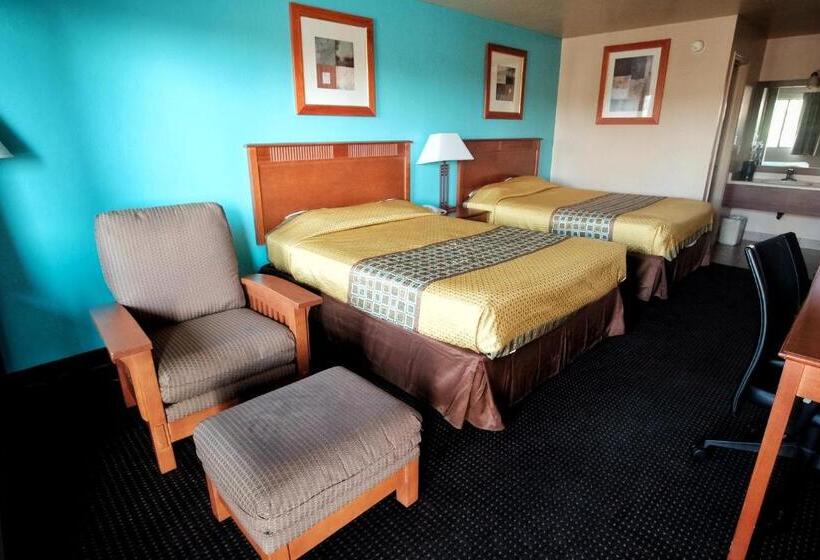 Номер Deluxe, Claridge Inn  St. George