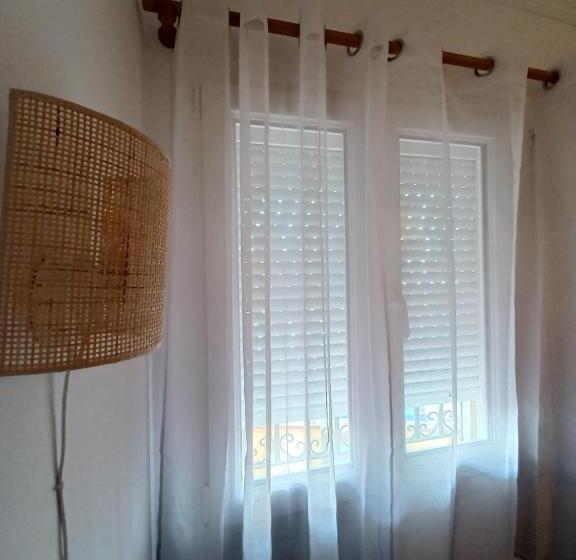 اتاق استاندارد با سرویس بهداشتی مشترک, Gibraltar Views Guest House