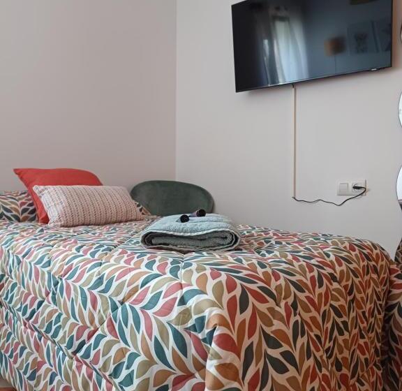 اتاق استاندارد با سرویس بهداشتی مشترک, Gibraltar Views Guest House