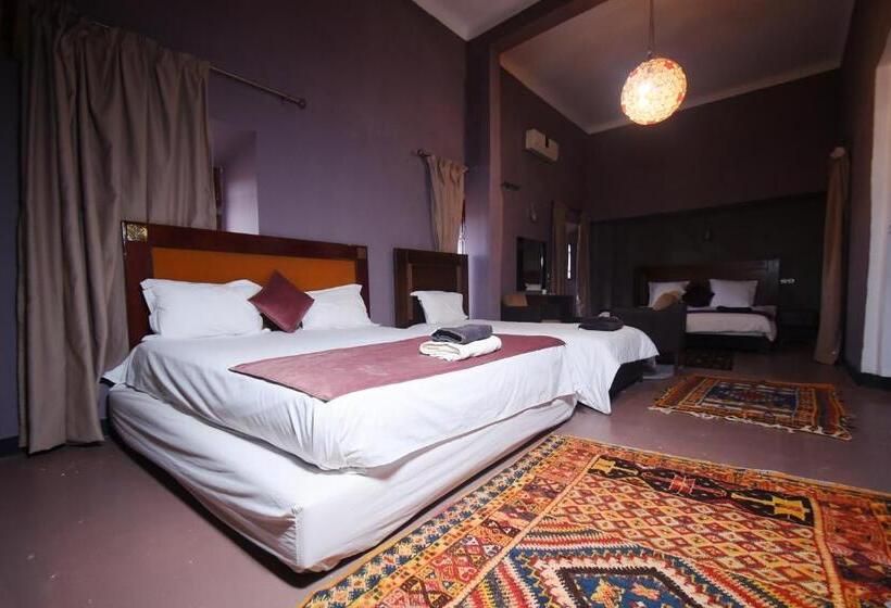 اتاق لوکس, Kasbah Tifoultoute