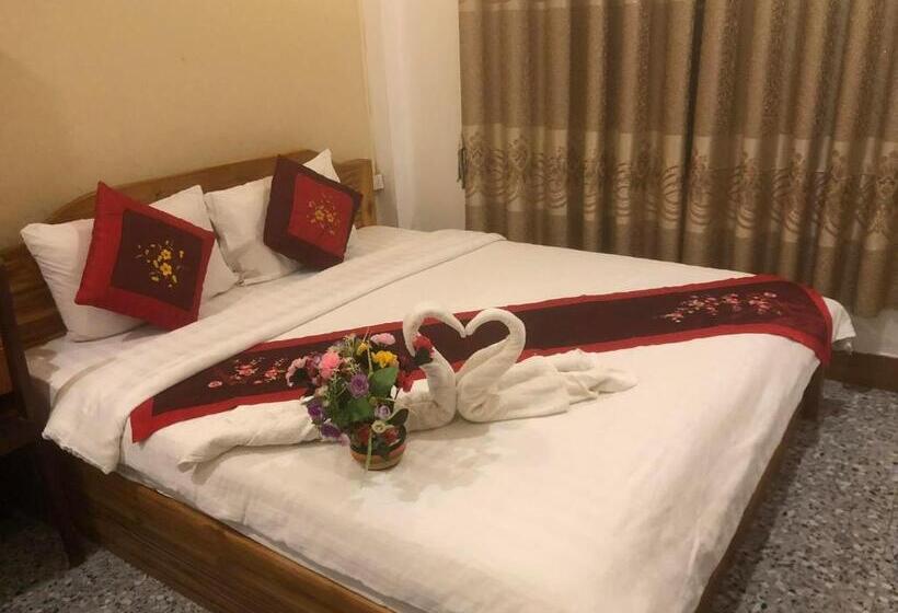 חדר דלוקס עם מרפסת, Luang Prabang Rosie Place