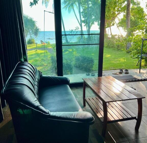 Номер Deluxe Кровать Кинг, Kohmak Homehug&beachclub