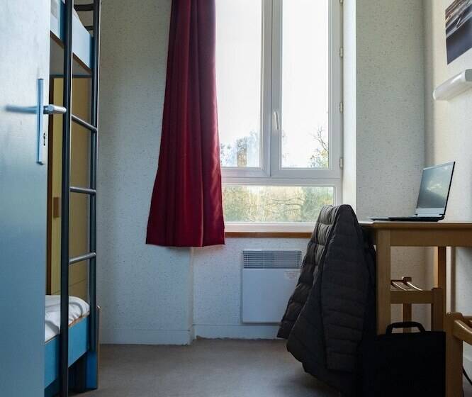 经济房, Auberge De Jeunesse Hi Genêts