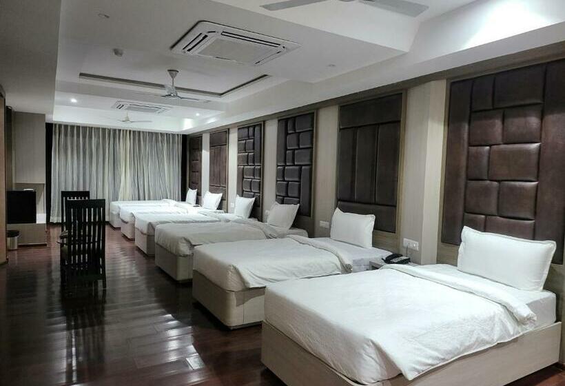 Семейный Номер Deluxe, Ratnapriya Hotel And Resort
