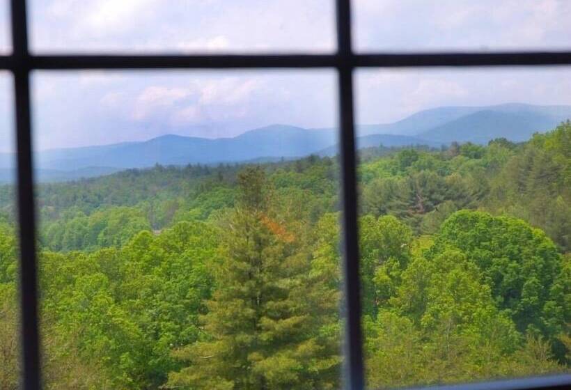 Номер Стандарт, Long Mountain Lodge Bed & Breakfast