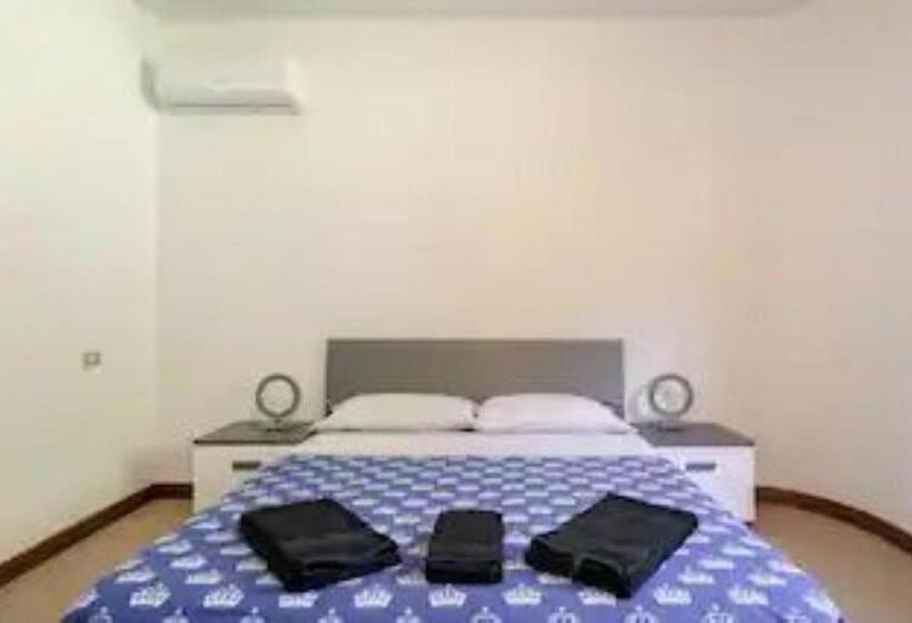 キングサイズベッドのスタンダードルーム, Villa Con Piscina Privata   Vista Panoramica   7s   20 Guest