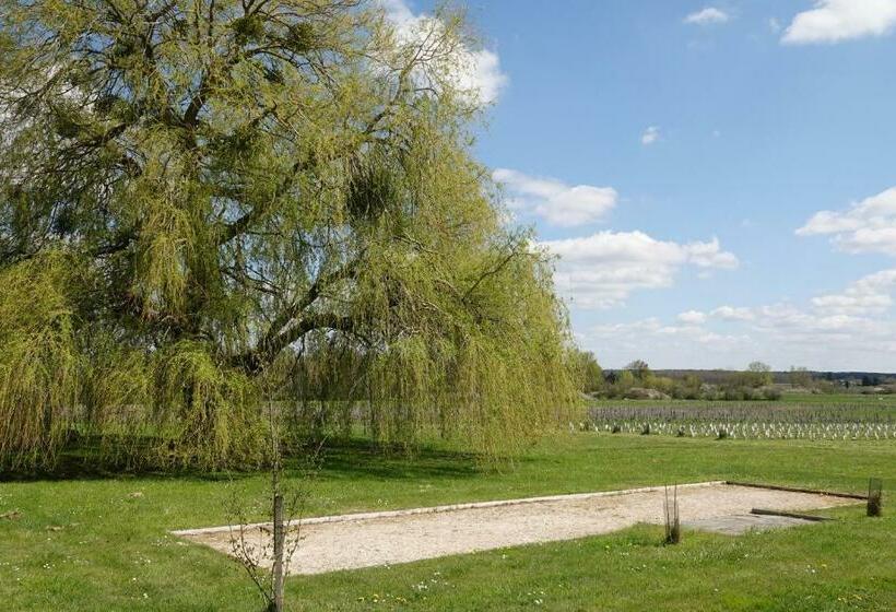 Семейный Номер, Les Hirondelles Du Moulin