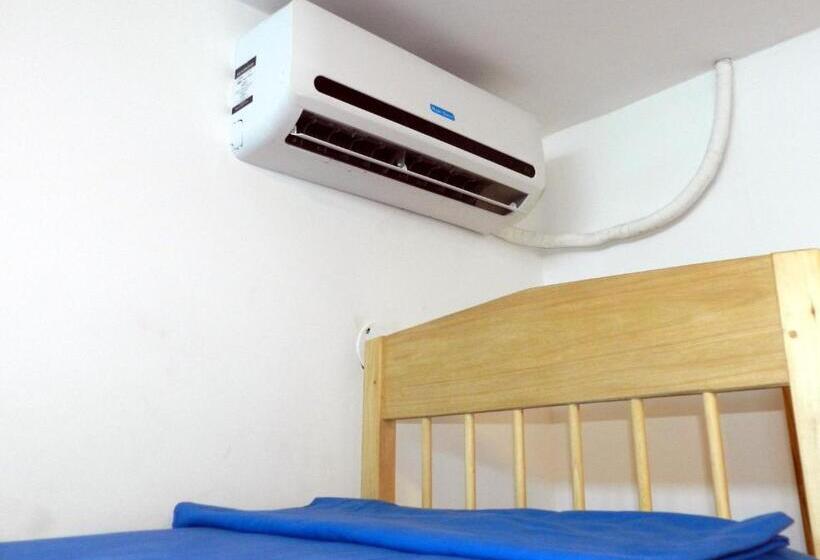 컴포트 트리플 룸, Hostal Yaku Montañita
