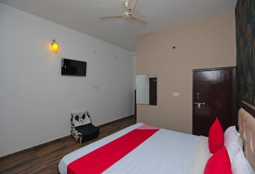 Üç Kişilik Klasik oda, Oyo 40061 King Palace