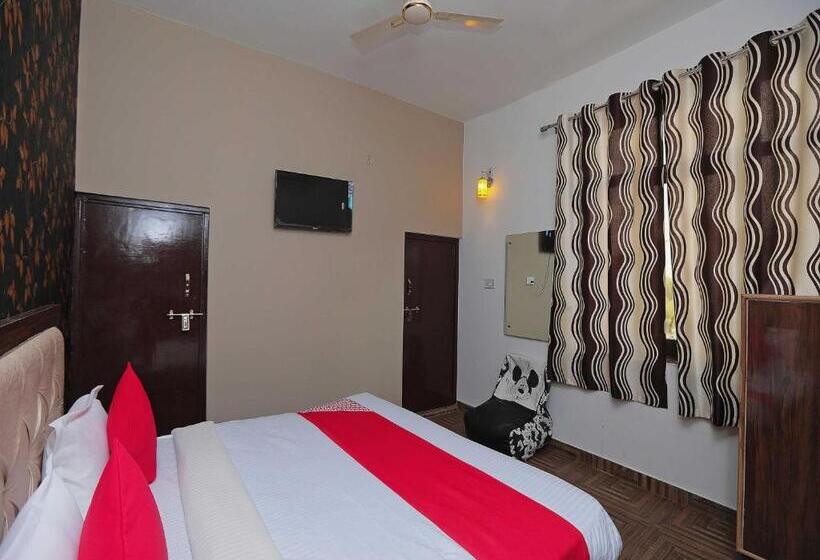 Üç Kişilik Klasik oda, Oyo 40061 King Palace