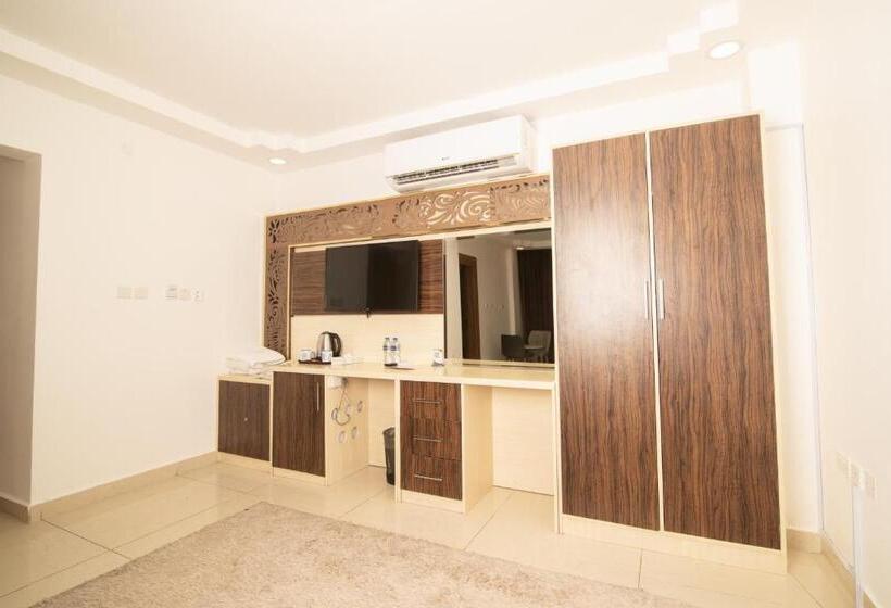 سوییت جونیور لوکس, Diamond Star Hotel فندق النجمة الماسية
