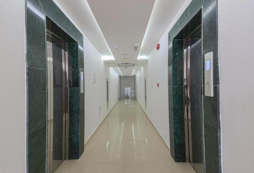 اتاق لوکس با تخت بزرگ, Diamond Star Hotel فندق النجمة الماسية