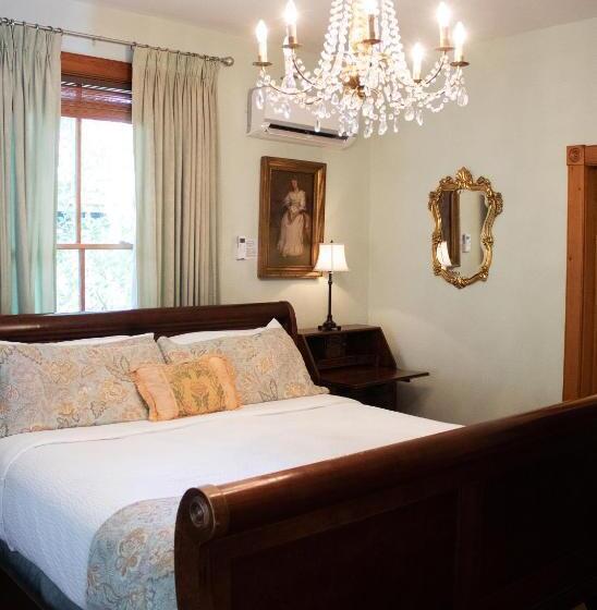 Номер Стандарт, Sweetwater Branch Inn