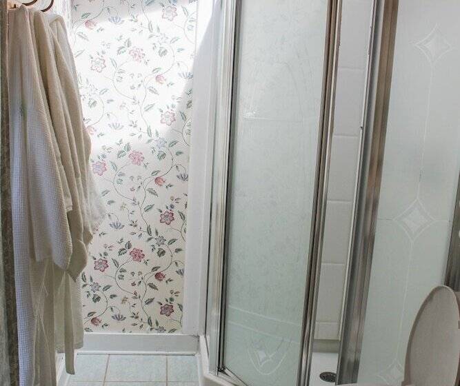 Дом 1 Спальня, Sweetwater Branch Inn