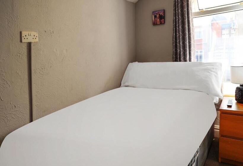Номер Стандарт, The Shores Hotel, Central Blackpool