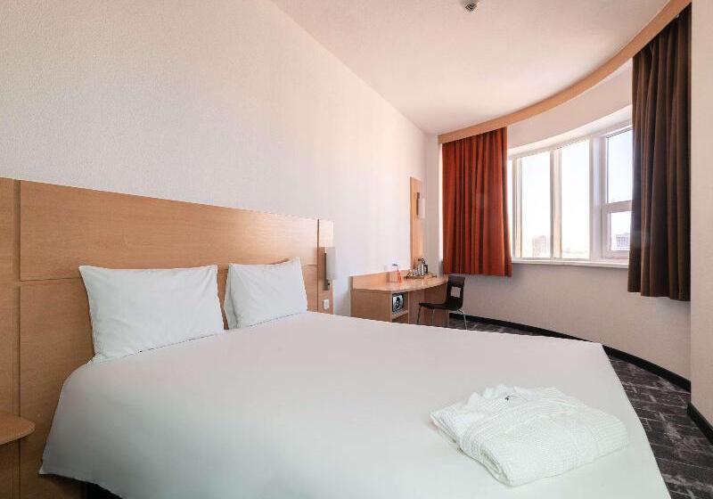 Premium Room City View, Ibis Astana
