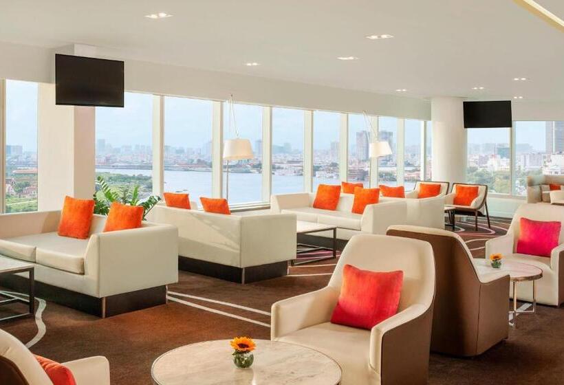 キングサイズベッドのスタンダードルーム, Le Méridien Saigon