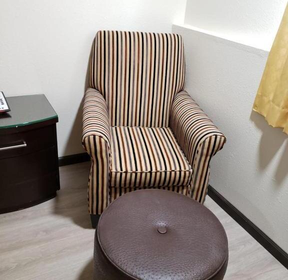 스탠다드 룸, Value Inn & Suites Salina