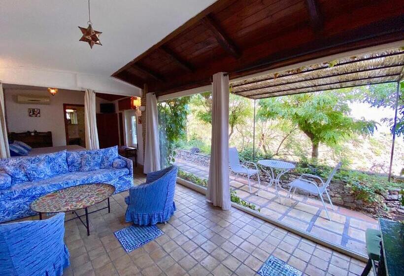 Люкс с Террасой, Residence Terra Rossa Taormina
