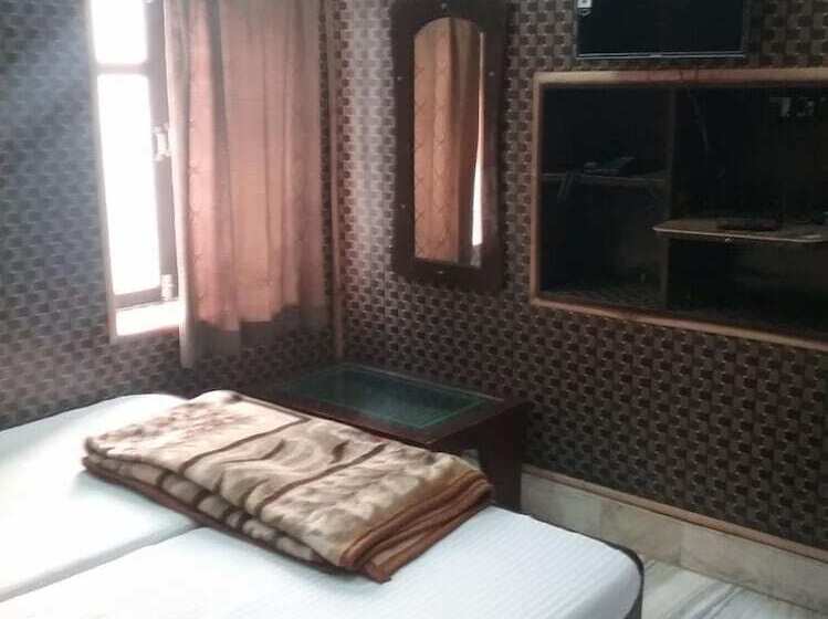 חדר סטנדרט, Teerth Guest House