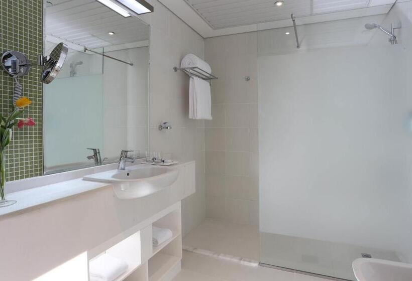 Номер Классический Вид на Город, Tryp By Wyndham Abu Dhabi City Center