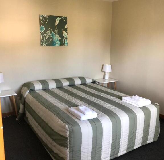 Апартаменты 1 Спальня, Lilybrook Motel