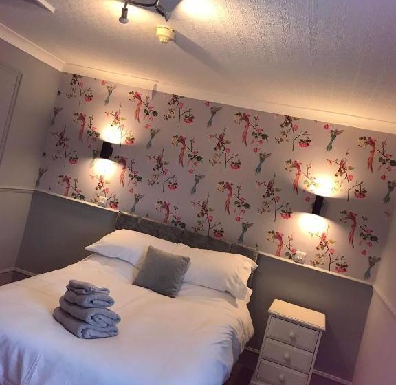 Номер Стандарт, Red Lion Coaching Inn