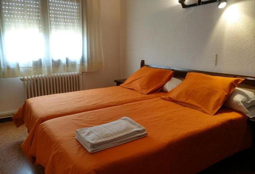 Номер Стандарт, Hostal L´esplai