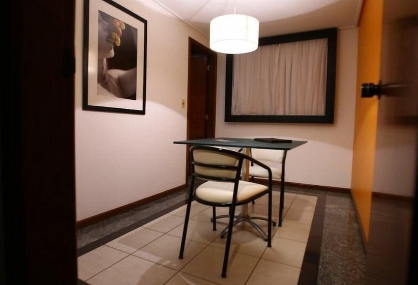 스위트, Rivieras Motel
