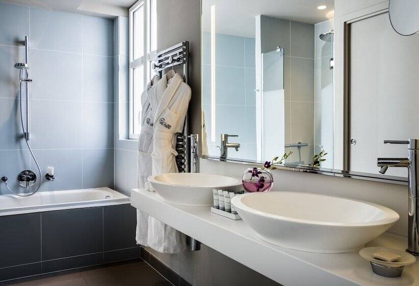 Номер Superior, Cures Marines Hotel & Spa Trouville   Mgallery Collection