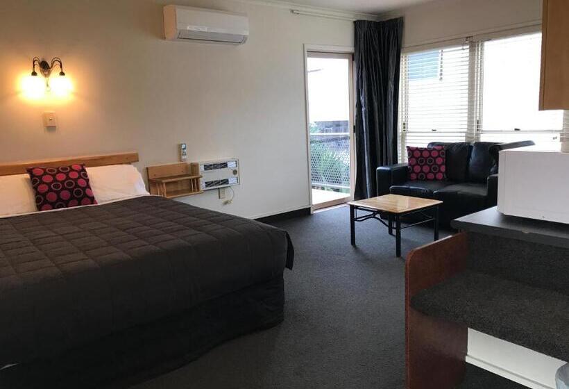 Номер Стандарт, Pacific Harbour Motor Inn