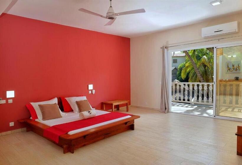 Standard Studio Kingsize Bett, Hôtel Résidence Sarimanok